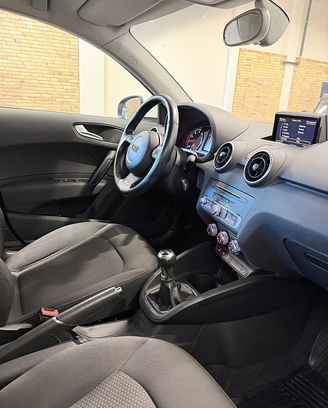 Audi A1 9 of 9