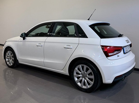 Audi A1 3 of 9