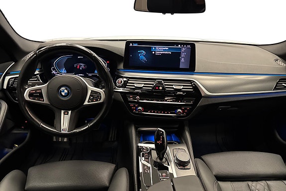 BMW 530e 11 of 14