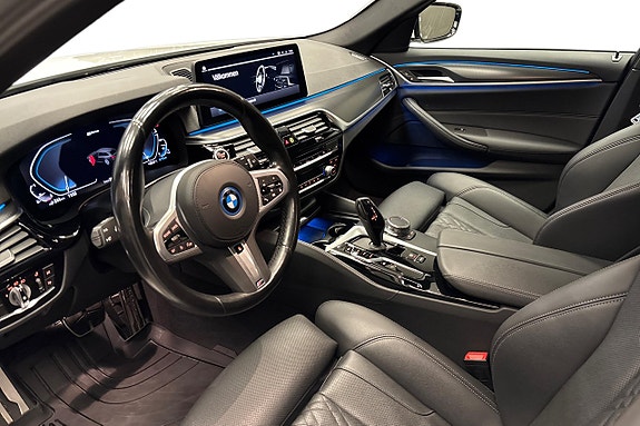 BMW 530e 8 of 14