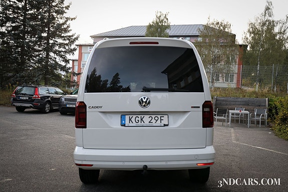 Volkswagen Caddy Maxi 6 of 23