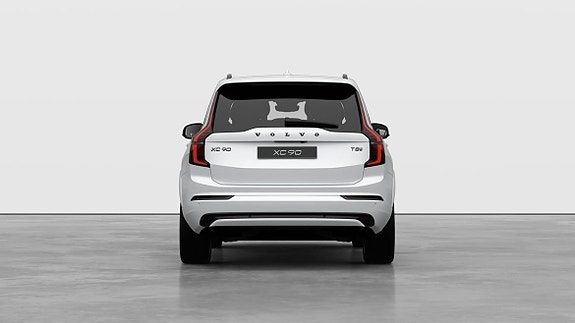 Volvo XC90 4 of 27