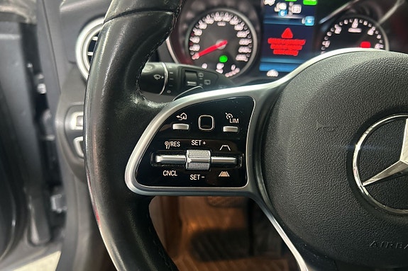 Mercedes-Benz C300 22 of 29