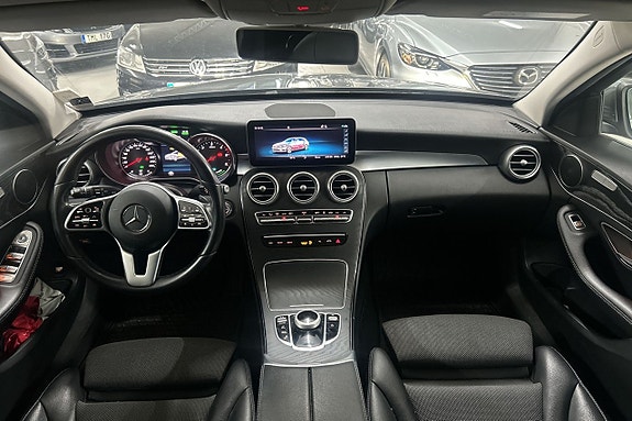 Mercedes-Benz C300 24 of 29