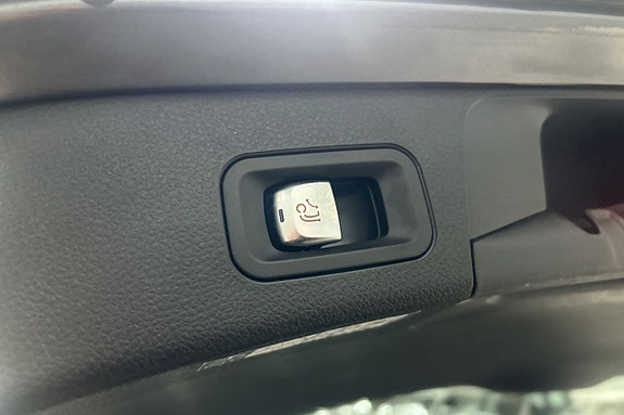 Mercedes-Benz C300 27 of 29