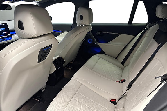 BMW 530e 10 of 14