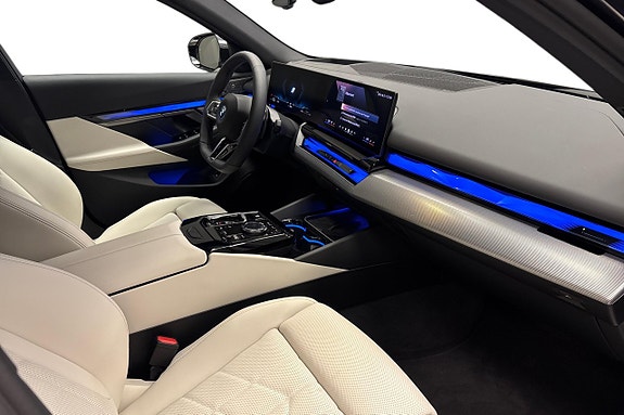 BMW 530e 12 of 14