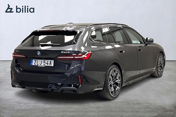 BMW 530e 3 of 14