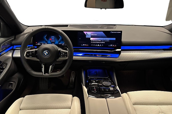 BMW 530e 11 of 14
