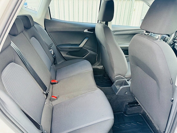 Seat Arona 6 of 25