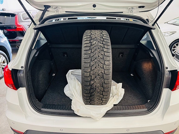 Seat Arona 12 of 25