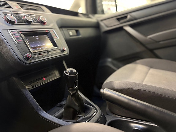 Volkswagen Caddy 16 of 19