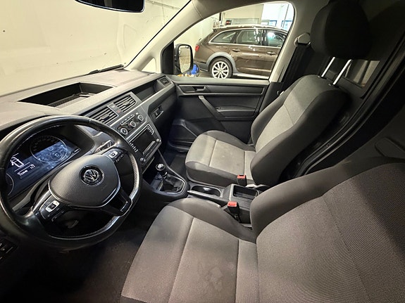 Volkswagen Caddy 10 of 19