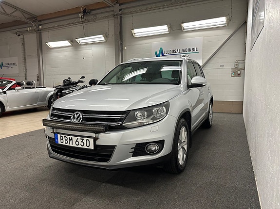 Volkswagen Tiguan 3 of 8