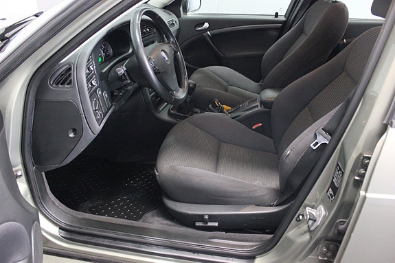 Saab 9-5 8 of 19