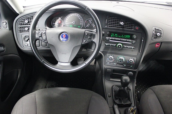 Saab 9-5 13 of 19