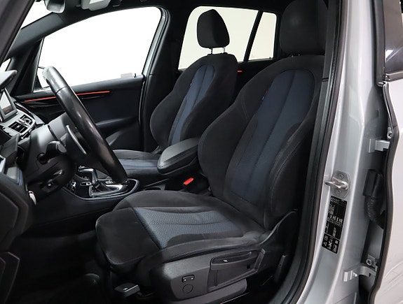 BMW 218d 7 of 19
