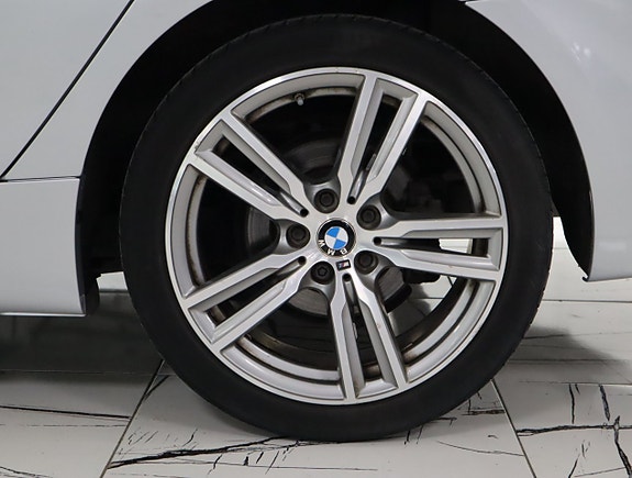BMW 218d 19 of 19