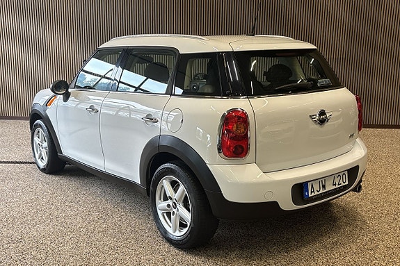 MINI Countryman One 3 of 8