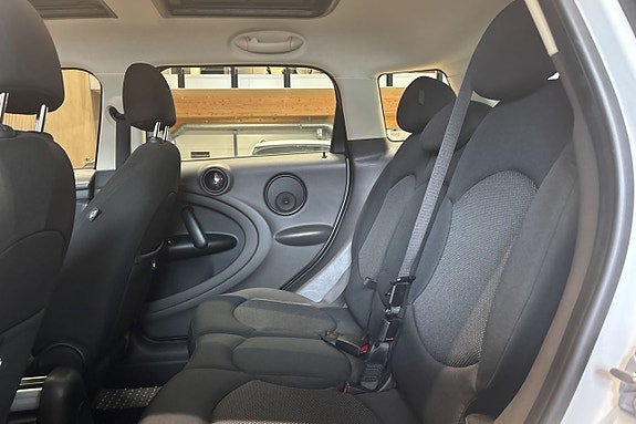 MINI Countryman One 6 of 8