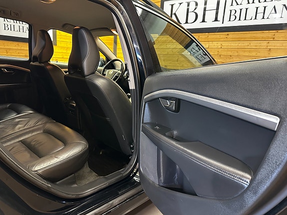 Volvo V70 18 of 25