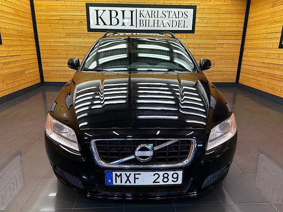 Volvo V70 9 of 25