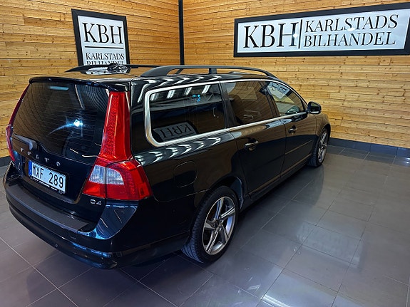 Volvo V70 6 of 25