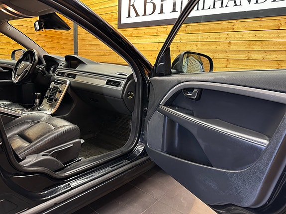 Volvo V70 21 of 25