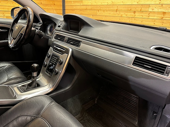 Volvo V70 23 of 25