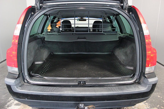 Volvo V70 7 of 19