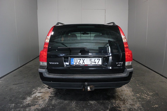 Volvo V70 6 of 19