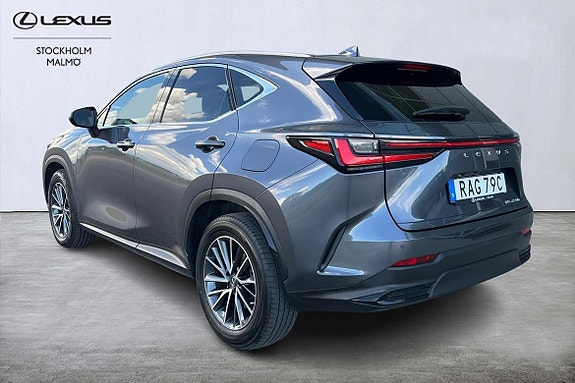 Lexus NX450h+ 3 of 25