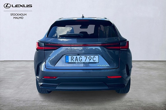 Lexus NX450h+ 21 of 25