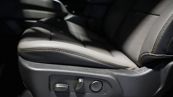 Chevrolet Colorado 27 of 30