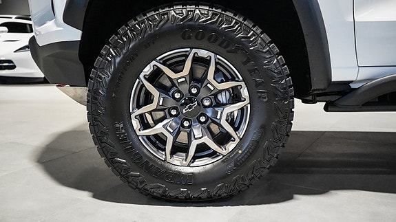 Chevrolet Colorado 11 of 30