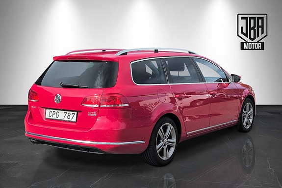 Volkswagen Passat 6 of 14