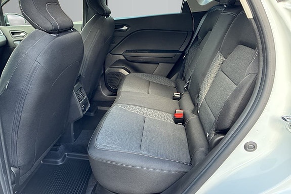 Renault Captur 11 of 18