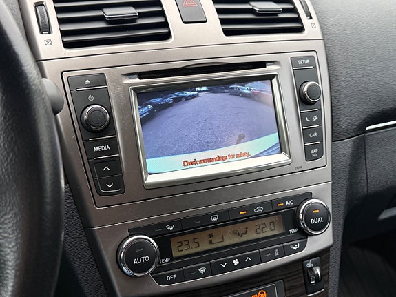 Toyota Avensis 14 of 14