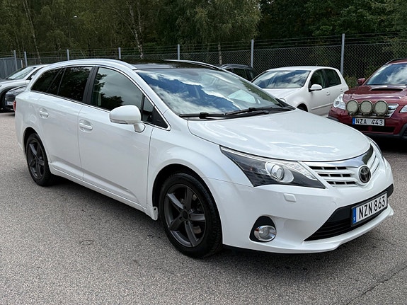 Toyota Avensis 3 of 14