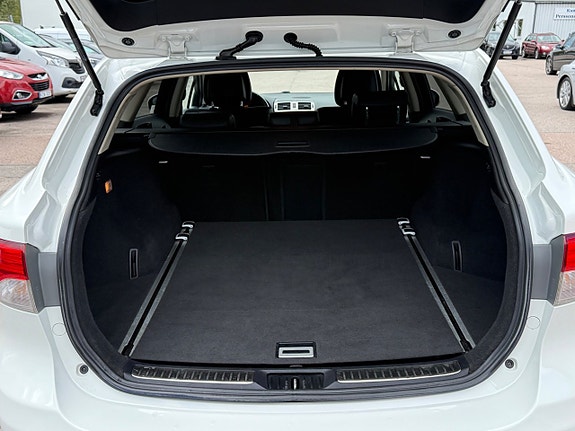 Toyota Avensis 6 of 14