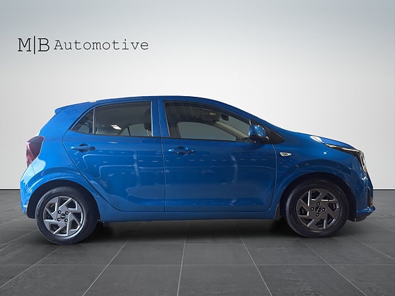 Kia Picanto 7 of 12