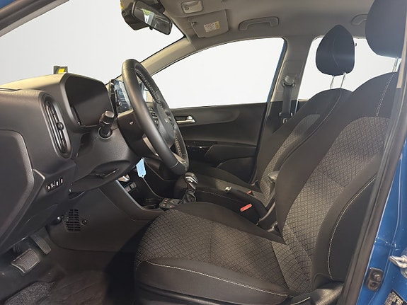 Kia Picanto 9 of 12