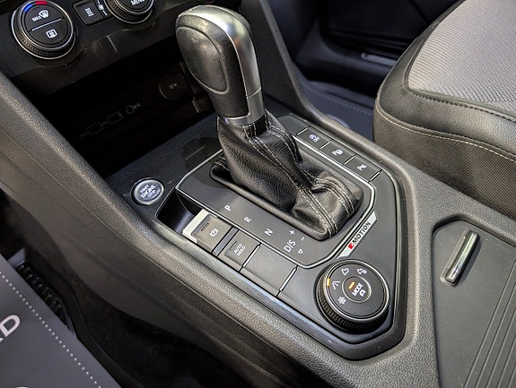 Volkswagen Tiguan Allspace 13 of 23