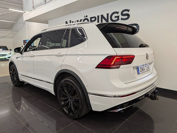 Volkswagen Tiguan Allspace 3 of 23