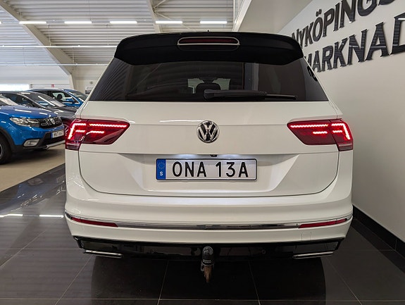 Volkswagen Tiguan Allspace 4 of 23