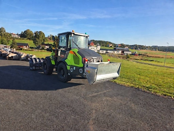 LiuGong 820TE Winter electric