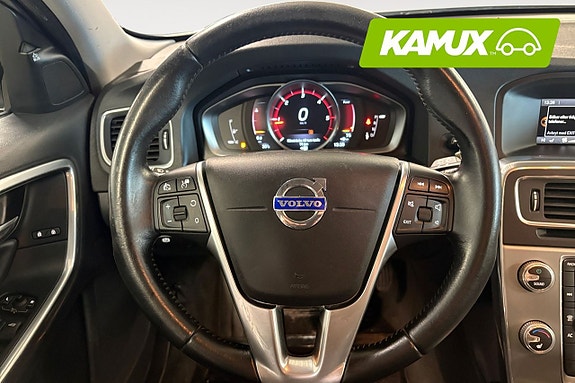 Volvo V60 Cross Country 13 of 17