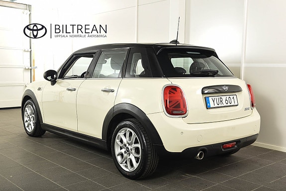 MINI Cooper 2 of 13