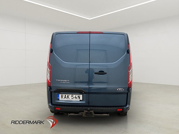 Ford Transit Custom 8 of 30
