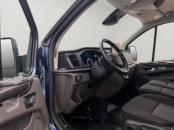 Ford Transit Custom 16 of 30